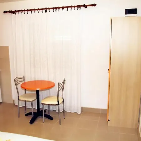 Appartement Sinisa *
